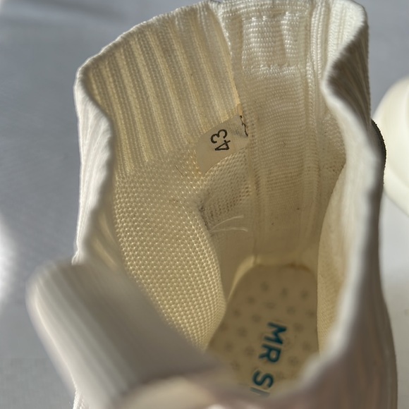 Mr. Smile size 43. Off white sneakers.  Very good condition and worn once. - Picture 4 of 9